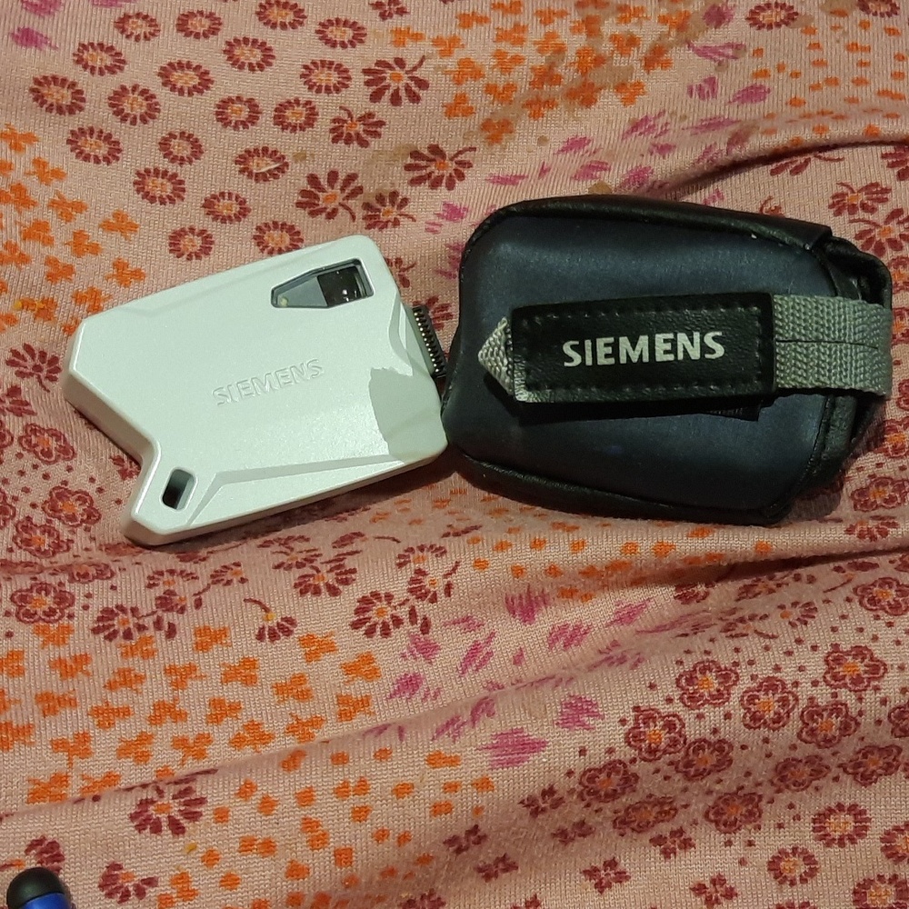 Authentic Vintage Genuine SIEMENS CELL PHONE 📷 CAMERA AND CASE